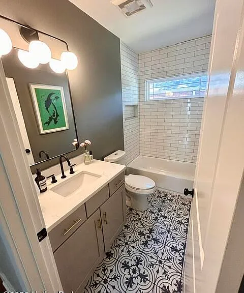 421 Macon Ave — Photo 6