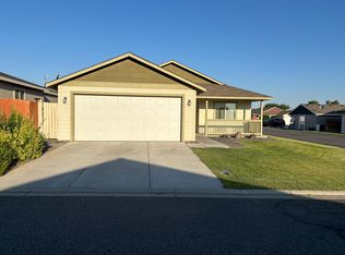 1681 Lantana Ave, Richland, WA 99352