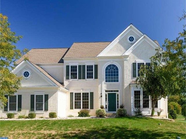 1st image of 111 Bolero Dr