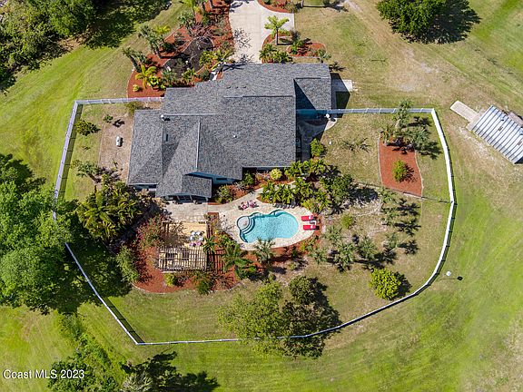 3rd image of 6133 Boomerang Ln