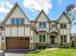 9005 Ridge Ln, Vienna, VA 22182