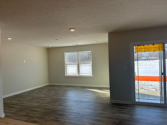 2nd image of 24476 Kercheval St