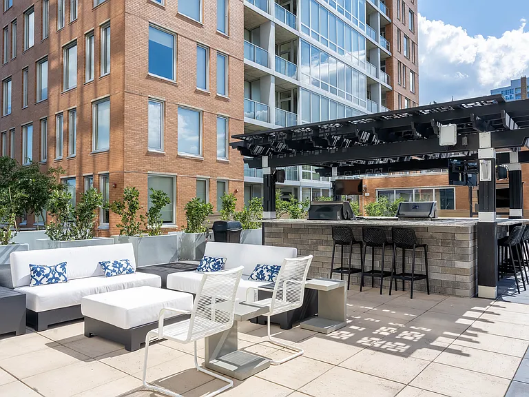 Park Lafayette Towers — Photo 17