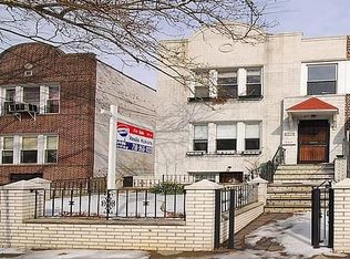 1835 21st Rd, Astoria, NY 11105