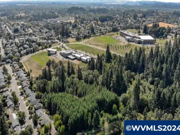 2230 Doaks Ferry Rd W, Salem, OR 97304