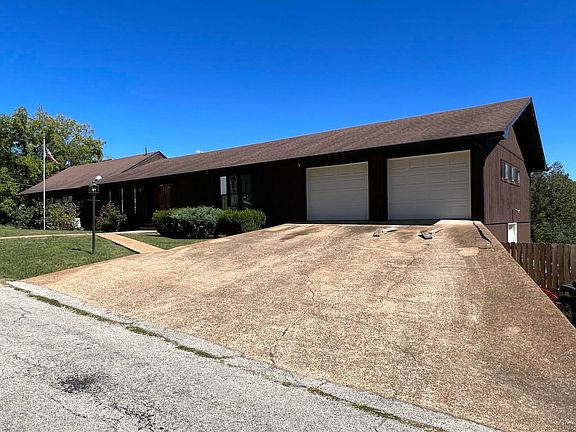 2nd image of 580 N 9th Street