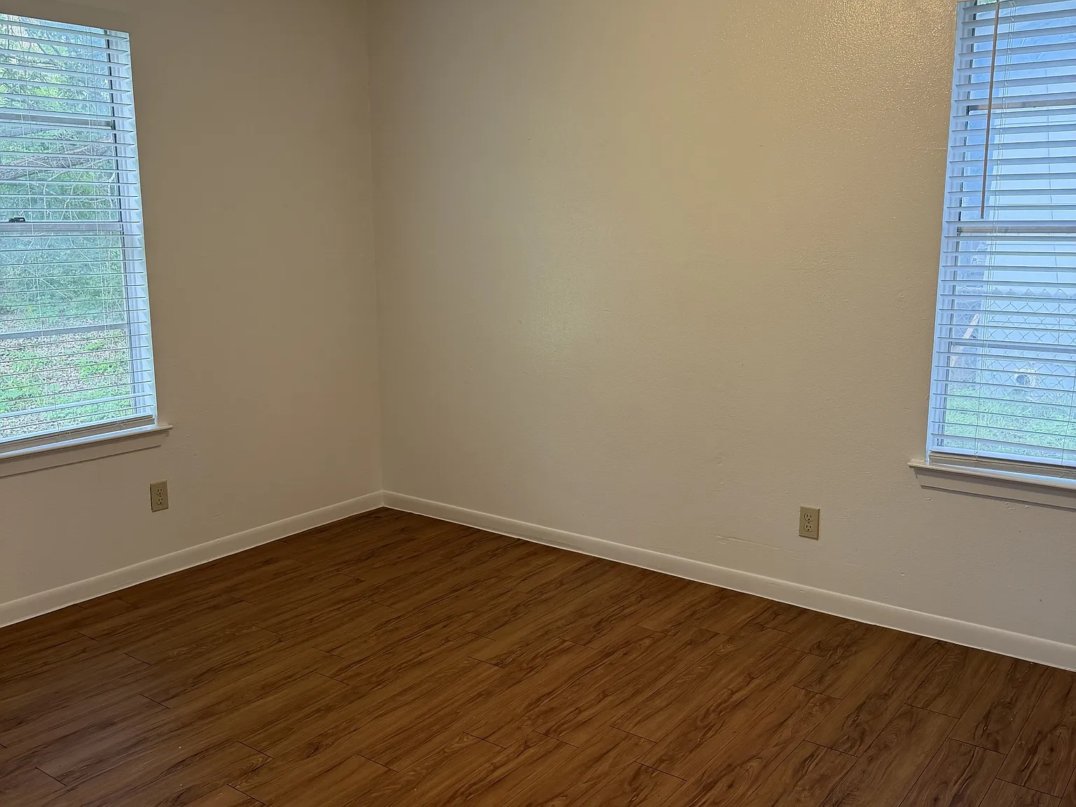 4714 Creek Bend Dr - 1 — Photo 4