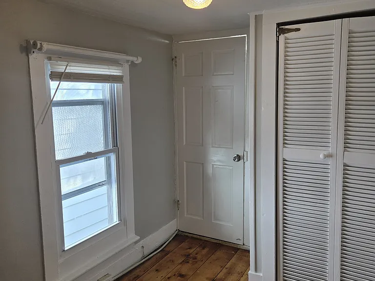 345 Washington Ave — Photo 11