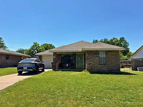 5216 Brookwood Dr Photo 1