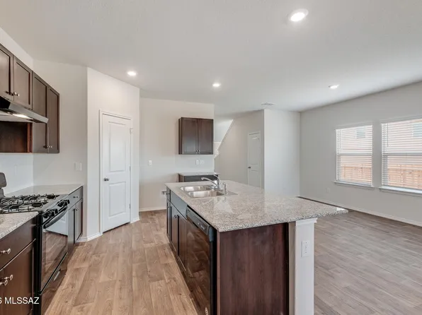 10002 N Guayacan Trl, Marana, AZ 85653