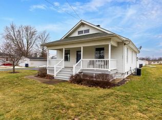 708 Springfield Rd, Gillespie, IL 62033