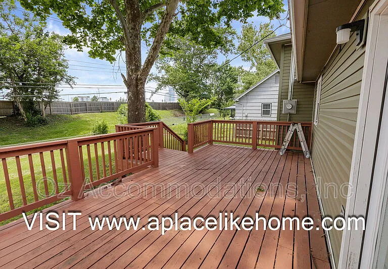 9514 Glenwood St — Photo 31