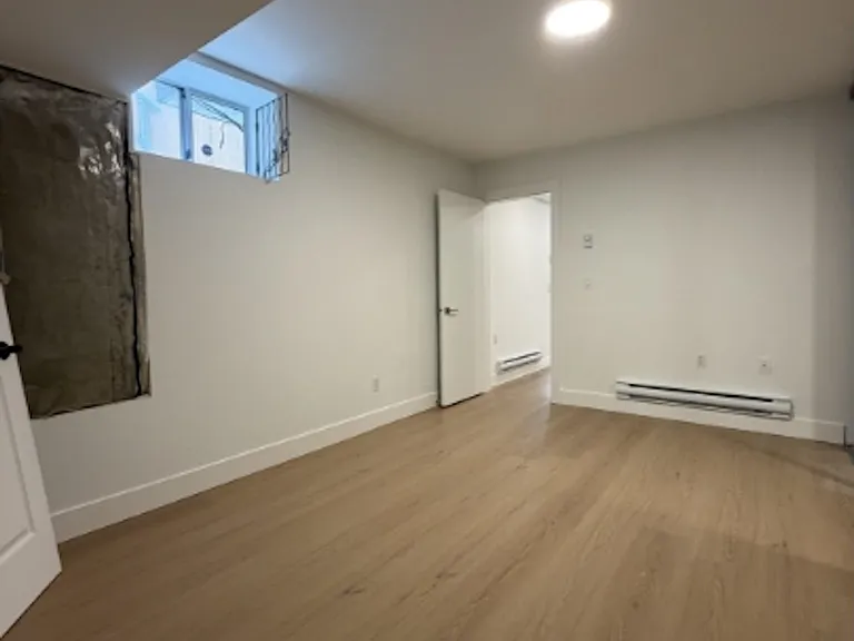 1631 Emerson Ct — Photo 5