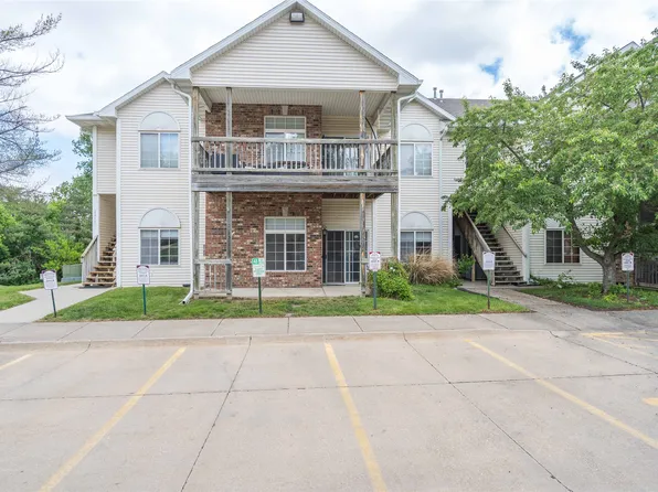 2433 Patricia Dr #24, Urbandale, IA 50322