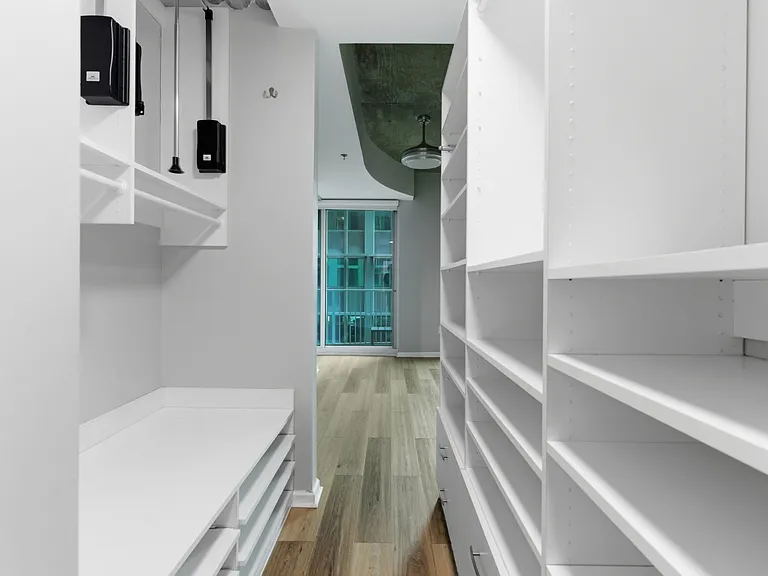 415 Church St #2409 — Photo 16