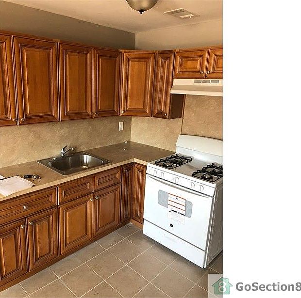2nd image of 247 Lockman Ave #1