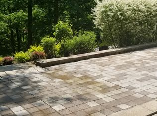 8991 Brookside Rd, Independence, OH 44131