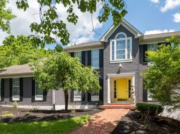 3 Shannon Way, Raritan Twp., NJ 08822