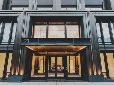 21 N May St #1003, Chicago, IL, 60607