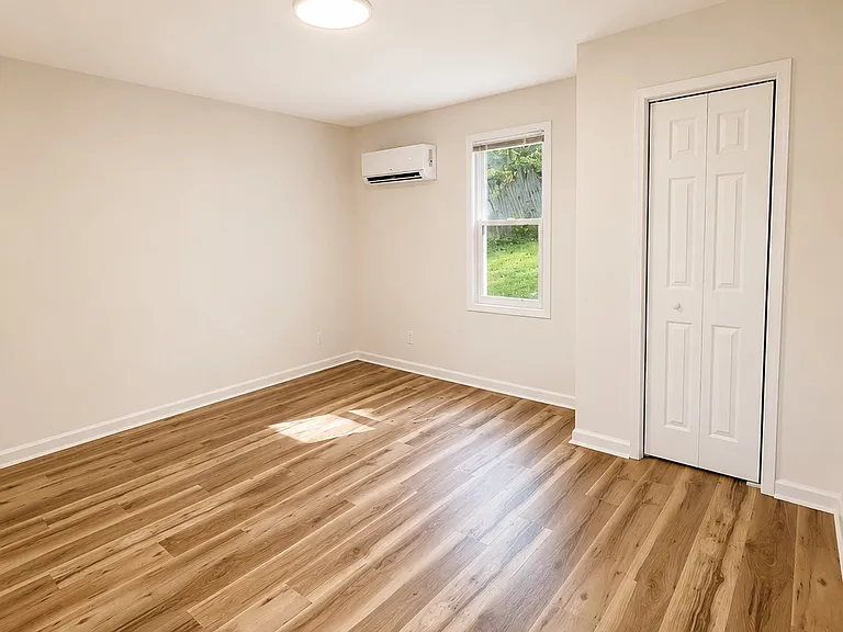 8529 Summer View Dr — Photo 20