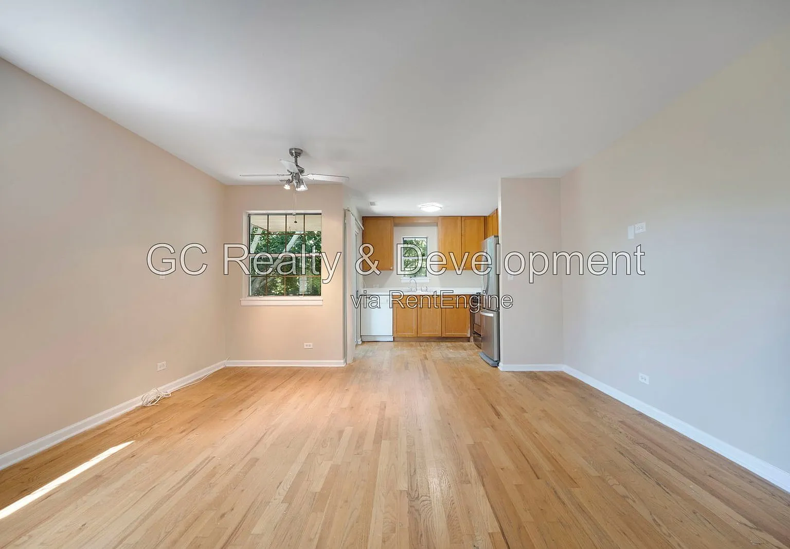 2 bed, 2.0 bath, 1000 sqft, $1,995 — Photo 3