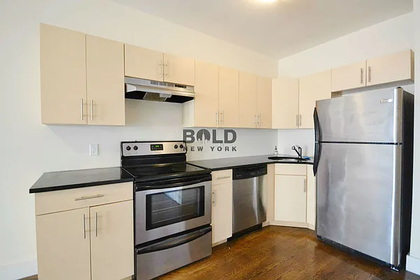 Rented by Bold New York | media 9