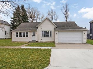 215 Irvin St, West Concord, MN 55985