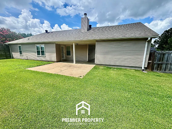 6911 Daneman Dr — Photo 17