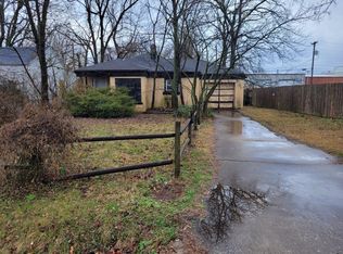 1826 E Monroe Ter, Springfield, MO 65802