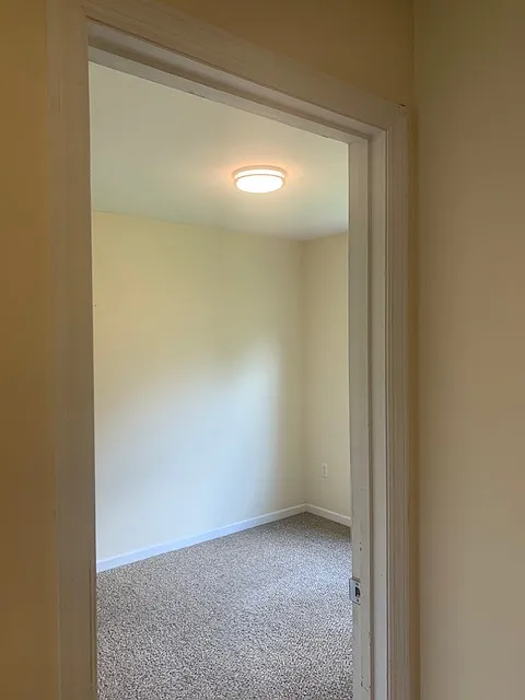 3 bed, 2.5 bath, 1200 sqft, $1,300 — Photo 4