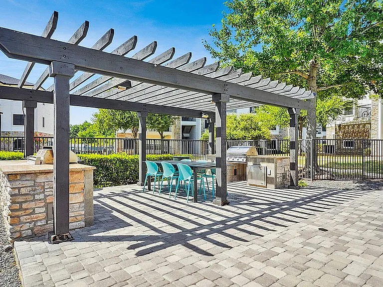 Outdoor Kitchen and Grill Areas