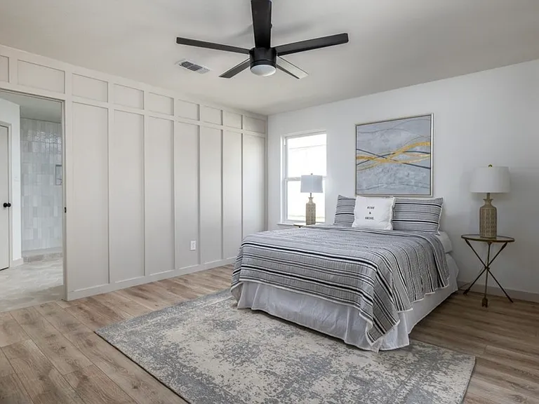 6610 Luckenbach Ln — Photo 11
