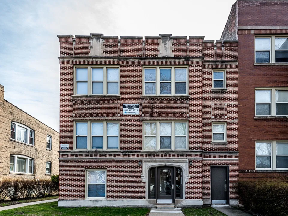 7145 S Indiana