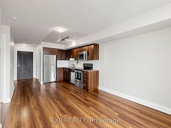 4th image of 3520 Danforth Ave #415