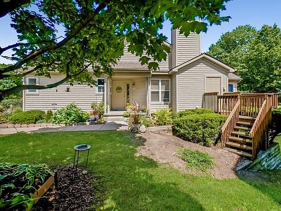3rd image of 3551 Bent Trail Dr