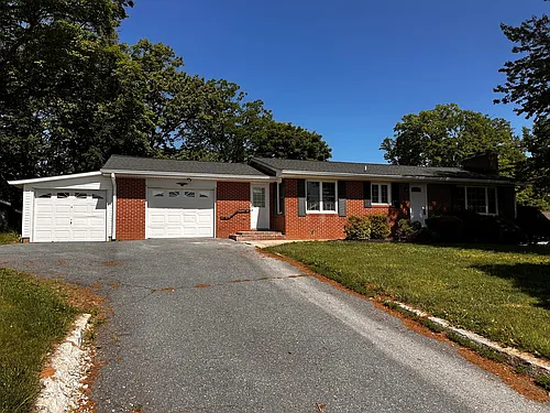 2224 Dennings Rd Photo 1