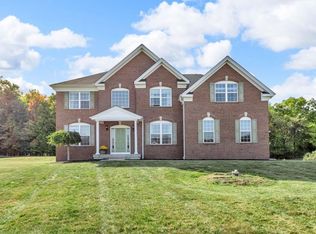 59 Luthien Forest Rd, New Windsor, NY 12553