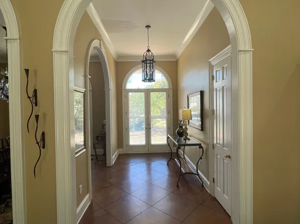510 Heatherstone Ct, Ridgeland, MS 39157