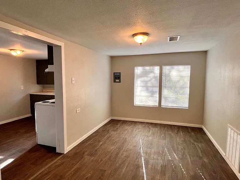 4069 Villa Rd — Photo 3