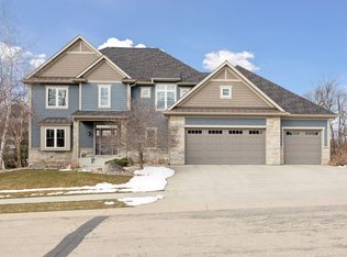 5309 Scenic View Dr SW, Rochester, MN 55902
