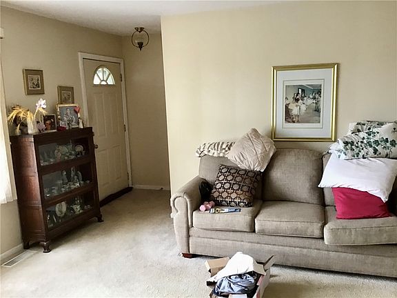 3rd image of 394 Orland Rd