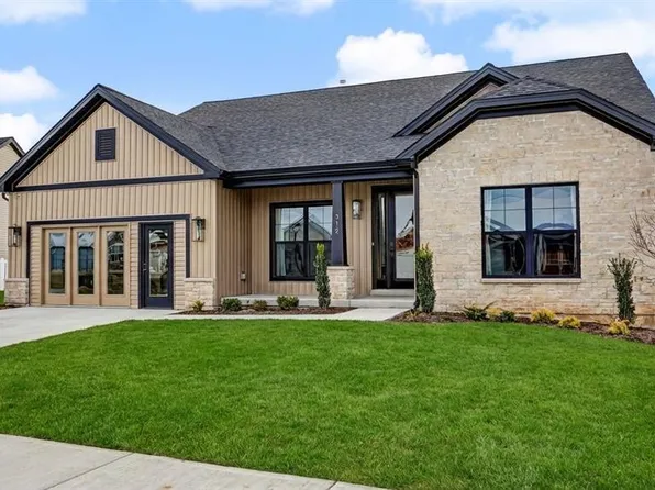 312 Summer Glen Ln, Saint Charles, MO 63301