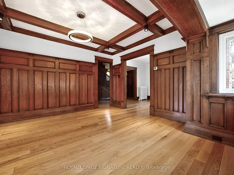 426 Armadale Ave — Photo 8