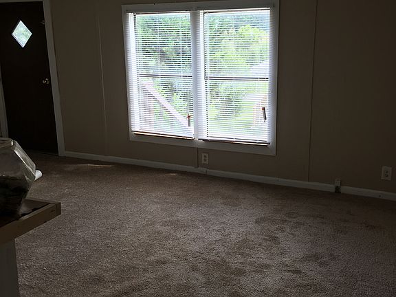 new carpet, paint throughout