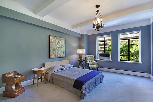 Sold by Corcoran | media 19