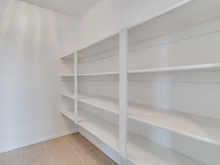 1434 S Raven Dr — Photo 15