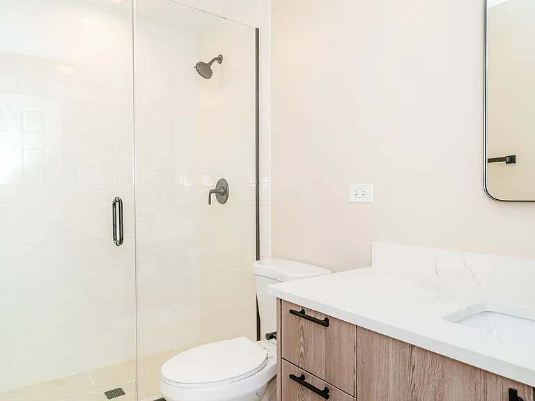 1447 W. Superior St. — Photo 5
