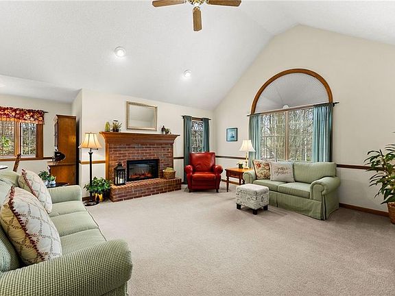 5th image of 3585 Ridgewood Point