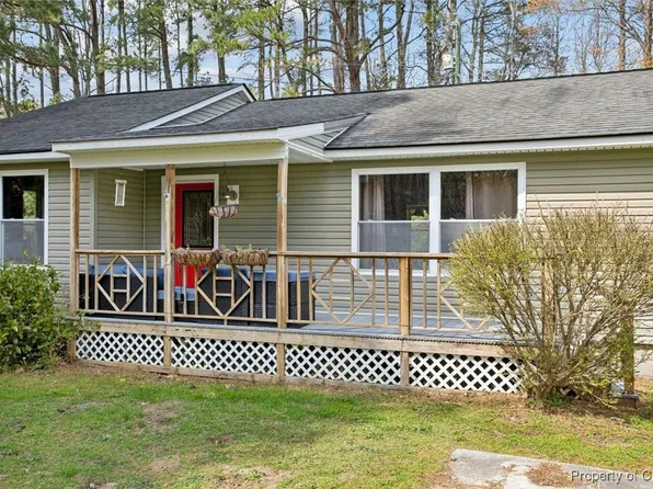 1217 Hallieford Rd, Cobbs Creek, VA 23035