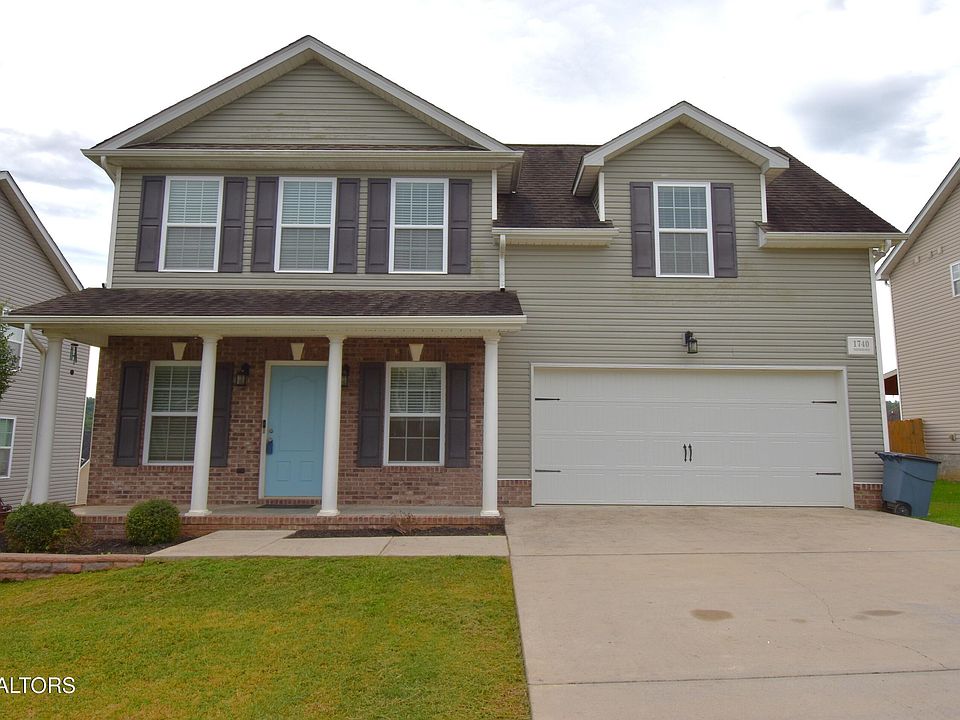 1st image of 1740 Point Wood Dr